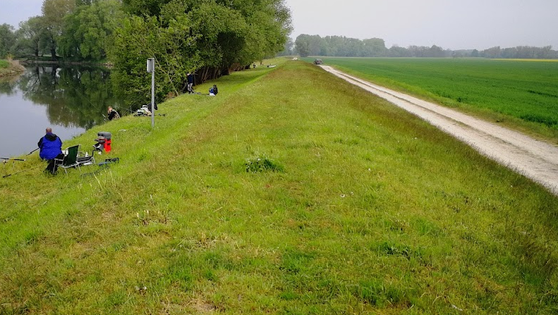 Alter BAGGER Zwenkau