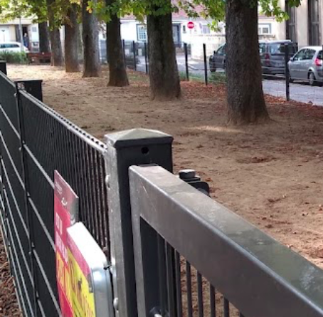 Aire d'ébats pour Chiens Pl. Henri Will