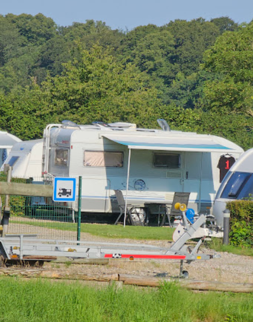 Stellplatz im Yachthafen