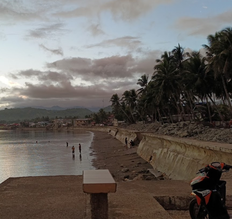 Guindulman Sea Wall and Bay Walk